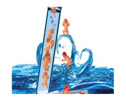 人工受孕_52岁借卵子生子,做泰国试管婴儿有什么危害？卵巢方面？_内膜长到